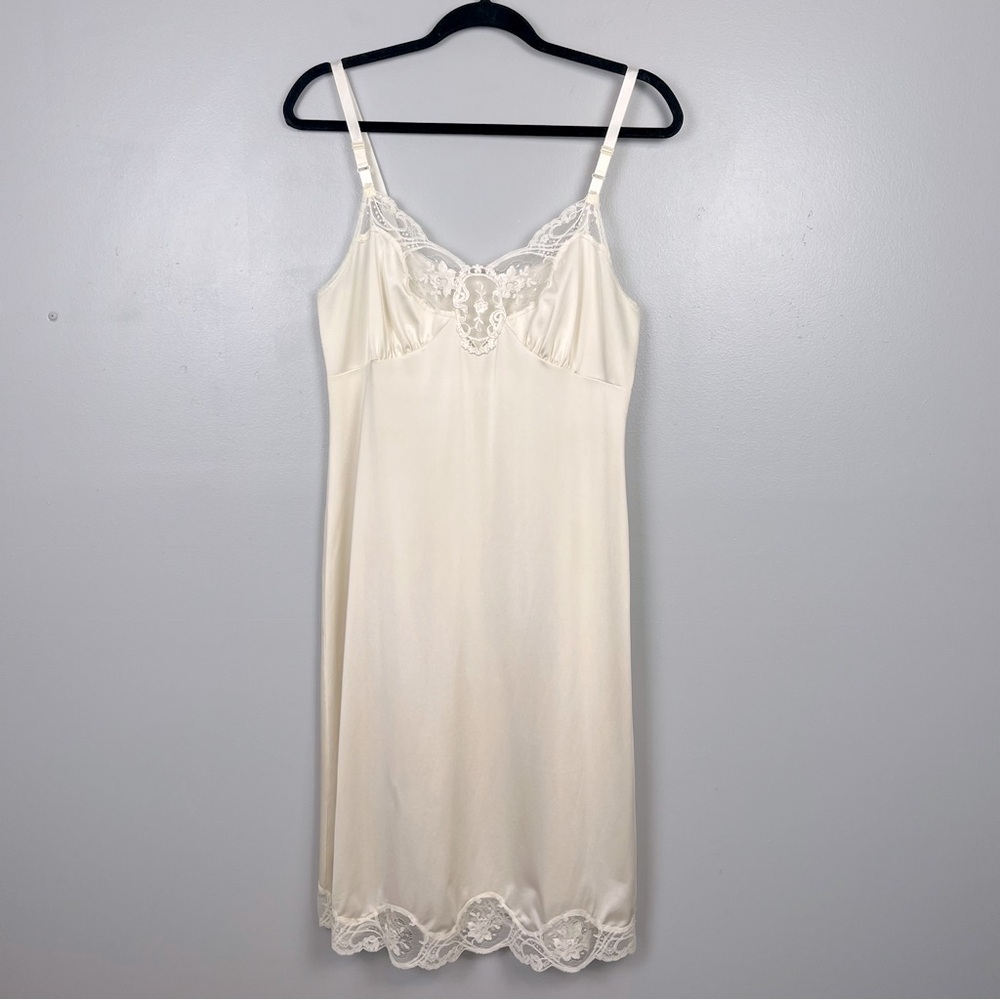 Vintage Shadowline Ivory Full Length Lace Trimmed Slip, Size 36 Tall.